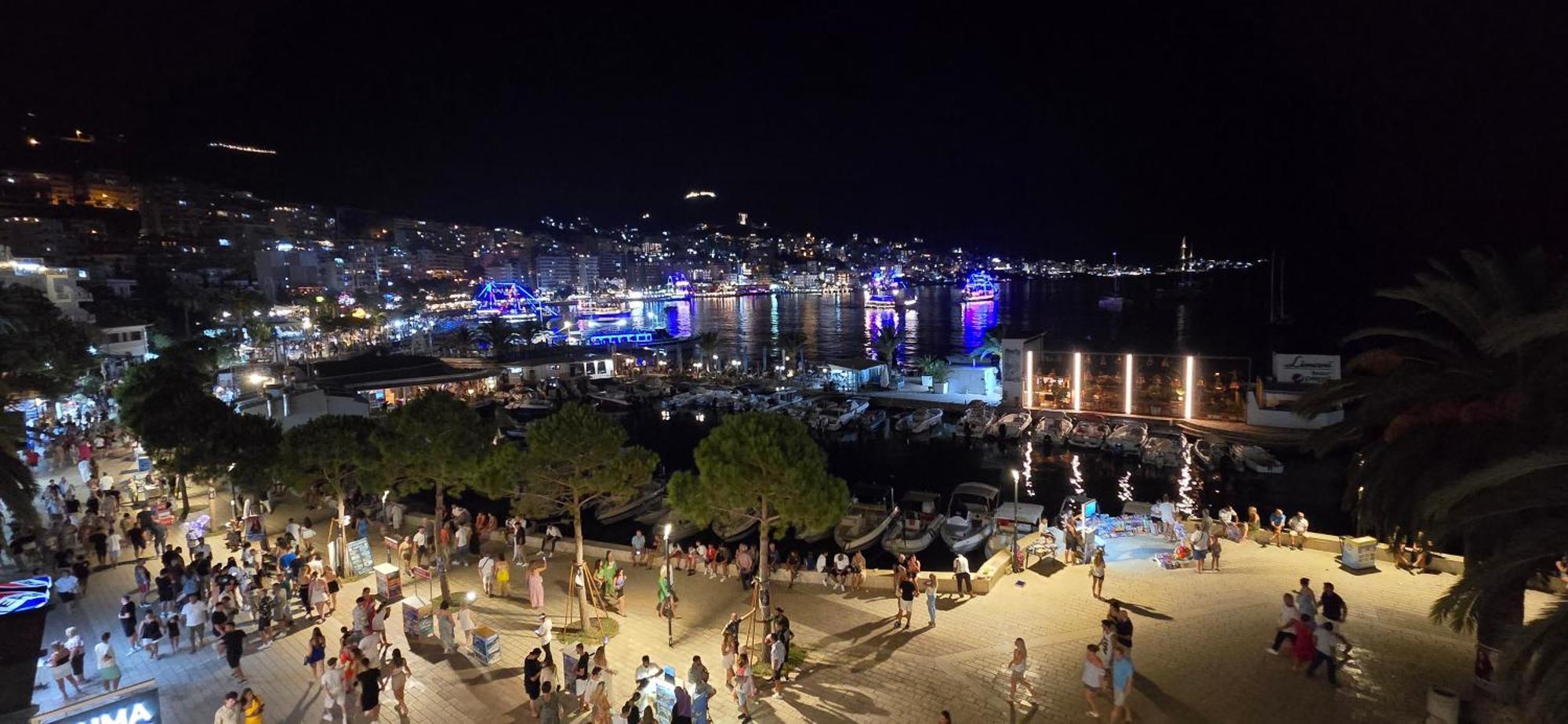 Lion Gate Hotel ساراندا المظهر الخارجي الصورة