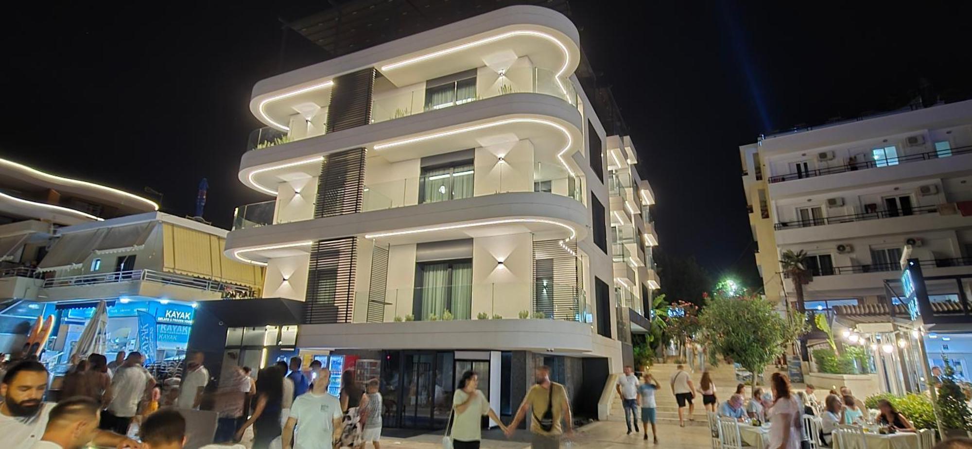 Lion Gate Hotel ساراندا المظهر الخارجي الصورة